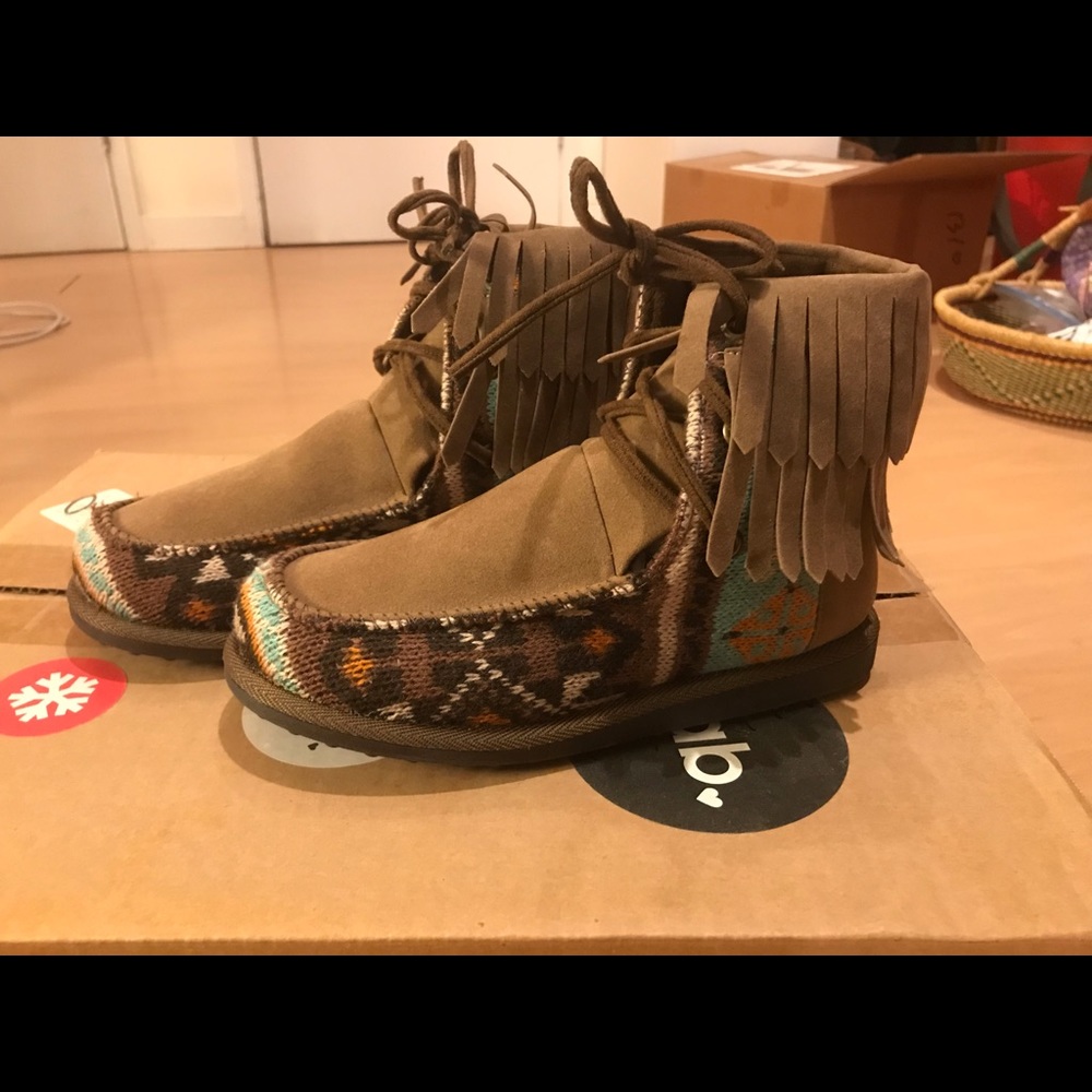 Muk Luks Moccasin Boots